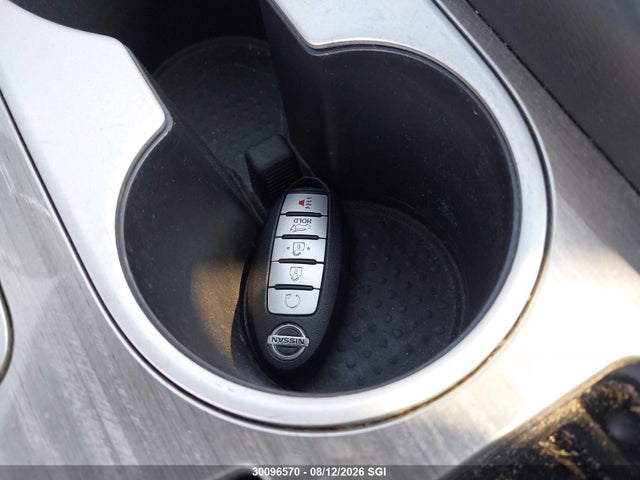 30096570 :رقم المزاد ، 5N1AZ2MH2HN118860 vin ، 2017 Nissan Murano S/sl/sv/platinum مزاد بيع