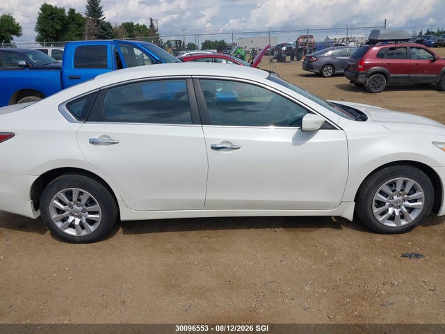 30096553 :رقم المزاد ، 1N4AL3AP2FN374619 vin ، 2015 Nissan Altima 2.5/s/sv/sl مزاد بيع