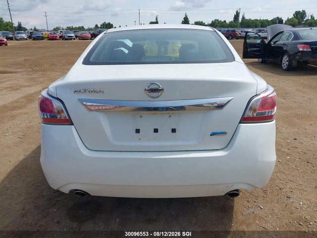 30096553 :رقم المزاد ، 1N4AL3AP2FN374619 vin ، 2015 Nissan Altima 2.5/s/sv/sl مزاد بيع