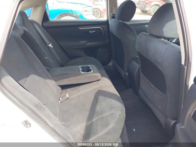 30096553 :رقم المزاد ، 1N4AL3AP2FN374619 vin ، 2015 Nissan Altima 2.5/s/sv/sl مزاد بيع
