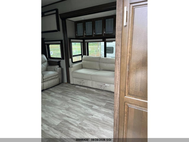 Grand Design Rv Solitude 2020 573FS4227L9905838 Image 12