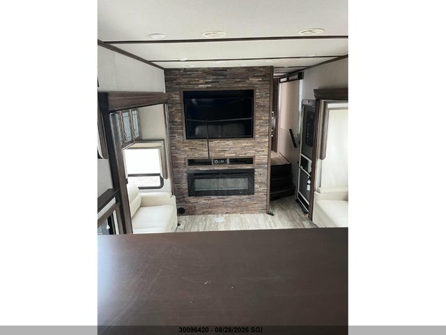 Grand Design Rv Solitude 2020 573FS4227L9905838 Image 9
