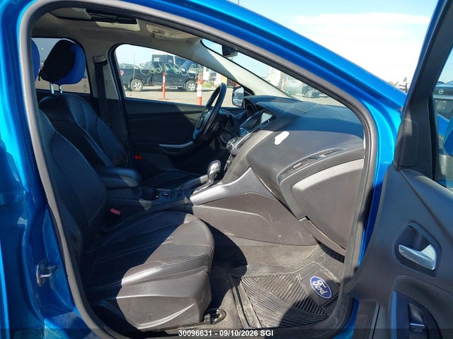 Продажа на аукционе авто 2012 Ford Focus Titanium, vin: 1FAHP3N24CL401084, номер лота: 30096631