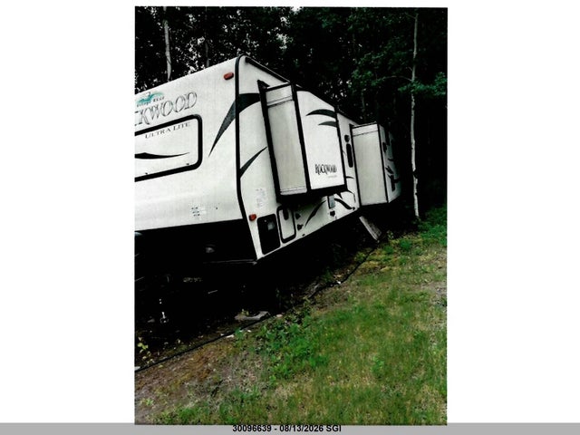 30096639 :رقم المزاد ، 4X4TRLC28EZ130977 vin ، 2014 Rockwood Trailer 2703ws Ultra Lite مزاد بيع