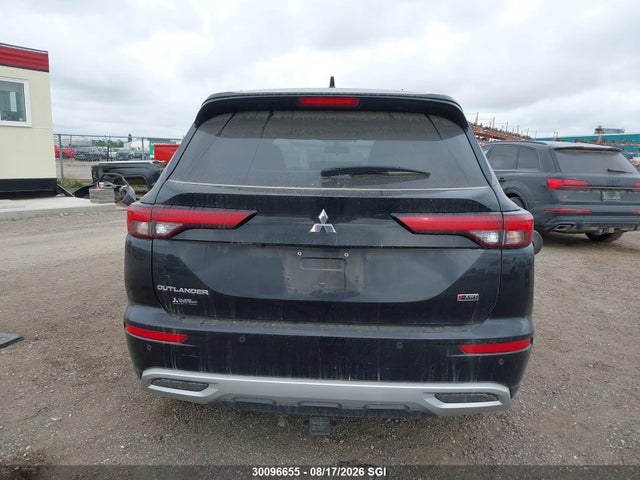 JA4J4UA85PZ602512 Mitsubishi Outlander Se