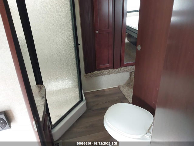 30096656 :رقم المزاد ، 5SFRG3128EE280620 vin ، 2014 Heartland Elkridge مزاد بيع