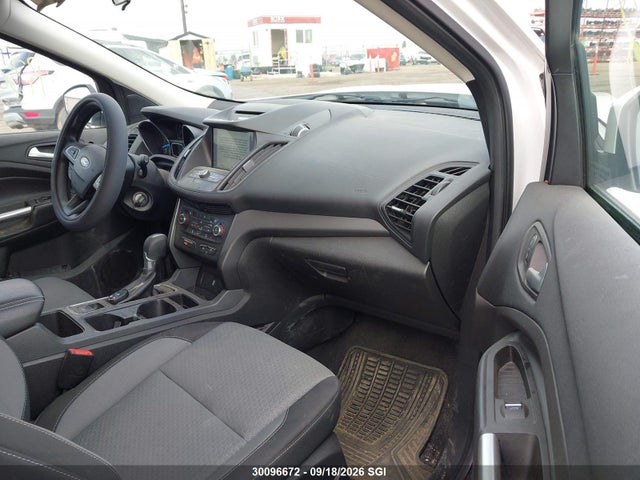 1FMCU9GD7HUE27013 Ford ESCAPE SE