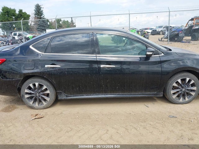 30094889 :رقم المزاد ، 3N1CB7AP4HY243696 vin ، 2017 Nissan Sentra Sr Turbo/nismo مزاد بيع
