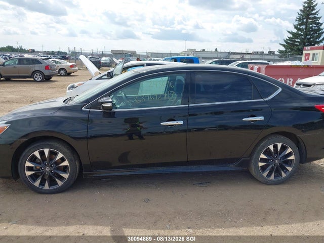 30094889 :رقم المزاد ، 3N1CB7AP4HY243696 vin ، 2017 Nissan Sentra Sr Turbo/nismo مزاد بيع