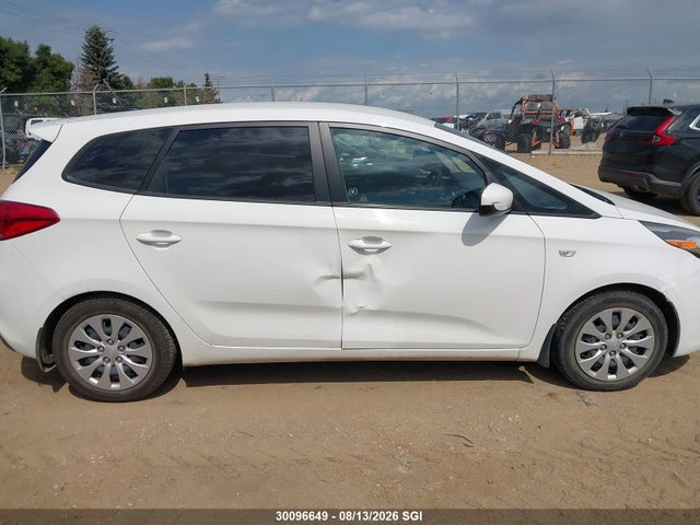 Продаж на аукціоні авто 2015 Kia Rondo, vin: KNAHT8A3XF7089865, номер лоту: 30096649