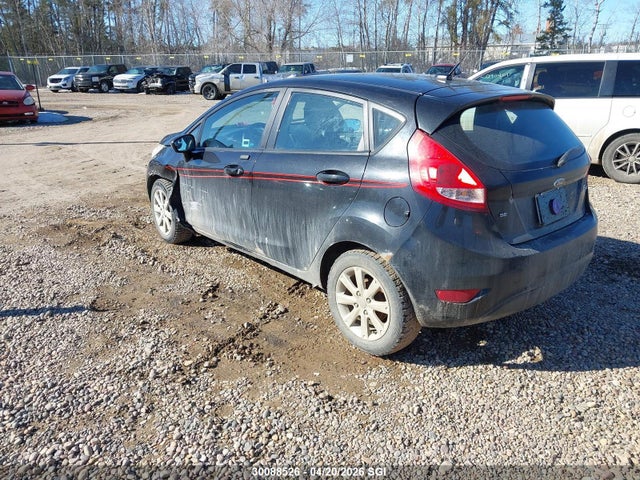 30088526 :رقم المزاد ، 3FADP4EJ3DM106294 vin ، 2013 Ford Fiesta Se مزاد بيع