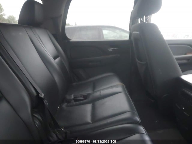 2008 Chevrolet Tahoe K1500 მანქანა იყიდება აუქციონზე, vin: 1GNFK13028R251221, აუქციონის ნომერი: 30096670
