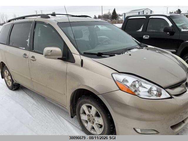 30096679 :رقم المزاد ، 5TDBA23C66S066405 vin ، 2006 Toyota Sienna Le مزاد بيع