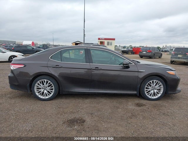 2018 Toyota Camry Hybrid/le/xle/se მანქანა იყიდება აუქციონზე, vin: 4T1B21HK7JU501505, აუქციონის ნომერი: 30096685