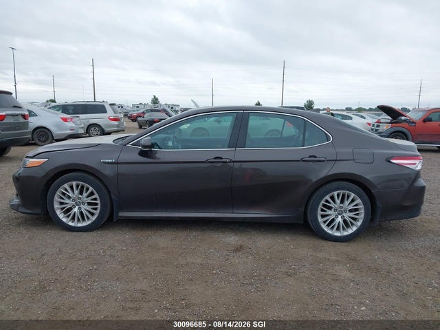 2018 Toyota Camry Hybrid/le/xle/se მანქანა იყიდება აუქციონზე, vin: 4T1B21HK7JU501505, აუქციონის ნომერი: 30096685