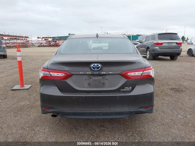 2018 Toyota Camry Hybrid/le/xle/se მანქანა იყიდება აუქციონზე, vin: 4T1B21HK7JU501505, აუქციონის ნომერი: 30096685