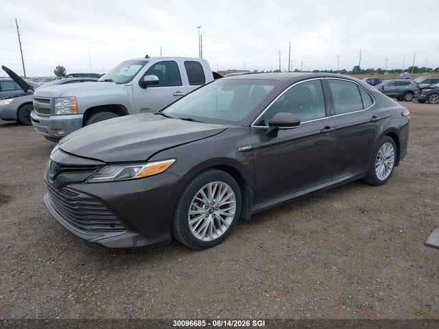 2018 Toyota Camry Hybrid/le/xle/se მანქანა იყიდება აუქციონზე, vin: 4T1B21HK7JU501505, აუქციონის ნომერი: 30096685
