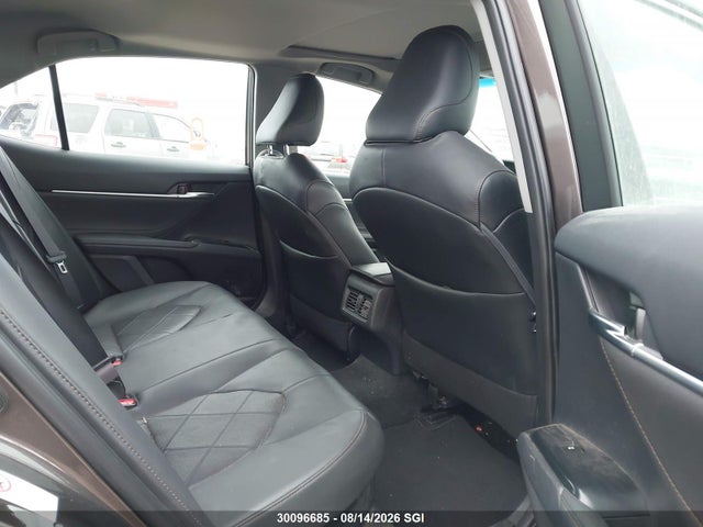 2018 Toyota Camry Hybrid/le/xle/se მანქანა იყიდება აუქციონზე, vin: 4T1B21HK7JU501505, აუქციონის ნომერი: 30096685