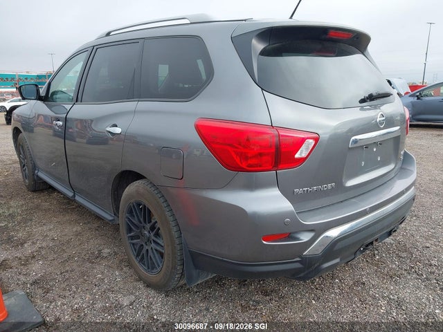 30096687 :رقم المزاد ، 5N1DR2MM3JC633779 vin ، 2018 Nissan Pathfinder S/sv/sl/platinum مزاد بيع