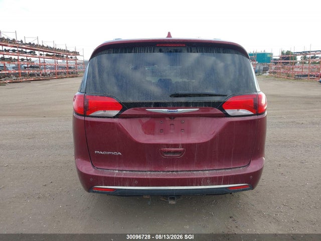30096728 :رقم المزاد ، 2C4RC1EG0JR290290 vin ، 2018 Chrysler Pacifica Touring L Plus مزاد بيع