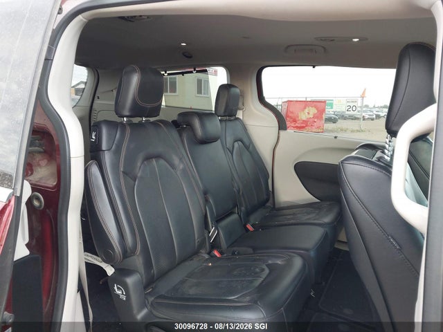 30096728 :رقم المزاد ، 2C4RC1EG0JR290290 vin ، 2018 Chrysler Pacifica Touring L Plus مزاد بيع