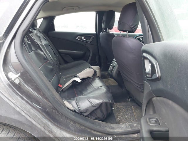 30096742 :رقم المزاد ، 1C3CCCAB7GN140408 vin ، 2016 Chrysler 200 Limited مزاد بيع