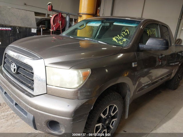 Продажа на аукционе авто 2007 Toyota Tundra Double Cab Sr5, vin: 5TFBT54167X002854, номер лота: 30096137