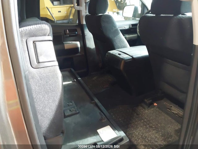 Продажа на аукционе авто 2007 Toyota Tundra Double Cab Sr5, vin: 5TFBT54167X002854, номер лота: 30096137