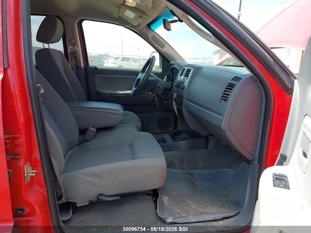 30096754 :رقم المزاد ، 1D7HW48N36S508409 vin ، 2006 Dodge Dakota Quad Slt مزاد بيع