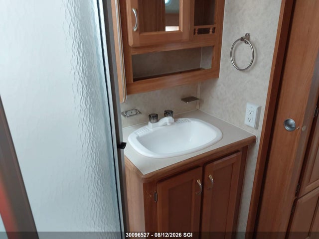 2005 Forest River Trailer Sport მანქანა იყიდება აუქციონზე, vin: 4X4FWCG285T006923, აუქციონის ნომერი: 30096527