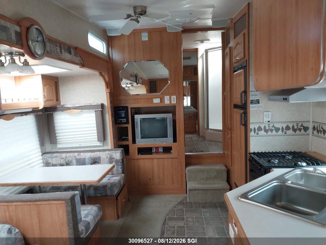 2005 Forest River Trailer Sport მანქანა იყიდება აუქციონზე, vin: 4X4FWCG285T006923, აუქციონის ნომერი: 30096527