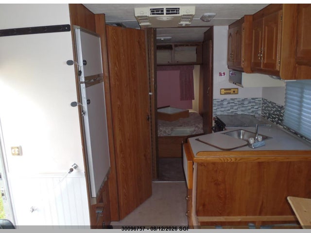 Продажа на аукционе авто 1989 Ford Econoline E350 Cutaway Van, vin: 1FDKE30G1KHB75656, номер лота: 30096757
