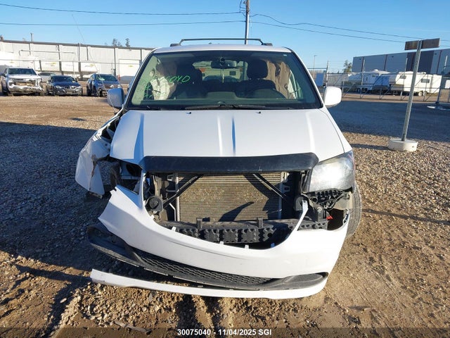 Продажа на аукционе авто 2015 Dodge Grand Caravan Se/sxt, vin: 2C4RDGBG9FR652340, номер лота: 30075040