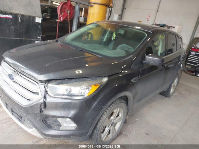 Ford ESCAPE SE 2019 1FMCU9GD1KUB70244 Image 2