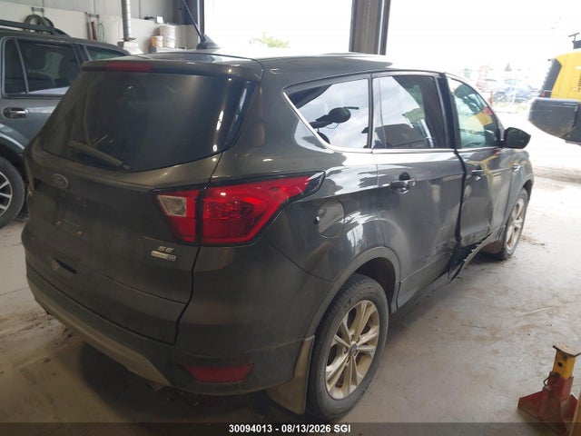 Ford ESCAPE SE 2019 1FMCU9GD1KUB70244 Image 4