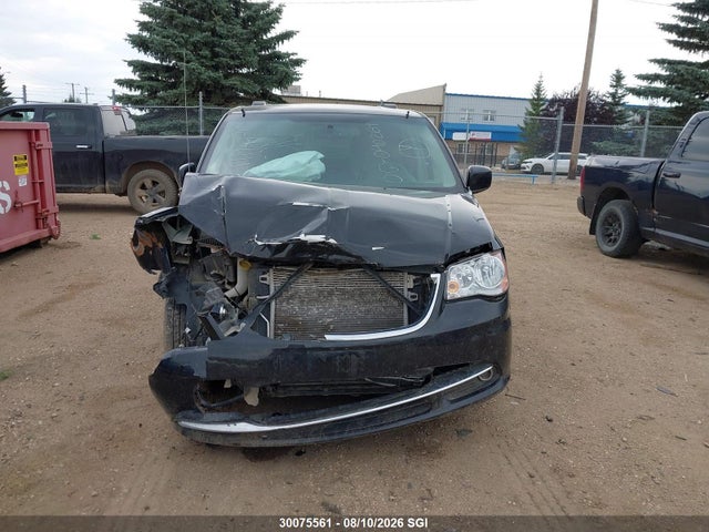 2015 Chrysler Town & Country Touring L მანქანა იყიდება აუქციონზე, vin: 2C4RC1CG5FR644119, აუქციონის ნომერი: 30075561