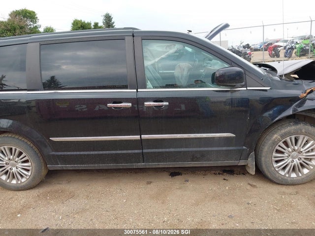 2015 Chrysler Town & Country Touring L მანქანა იყიდება აუქციონზე, vin: 2C4RC1CG5FR644119, აუქციონის ნომერი: 30075561