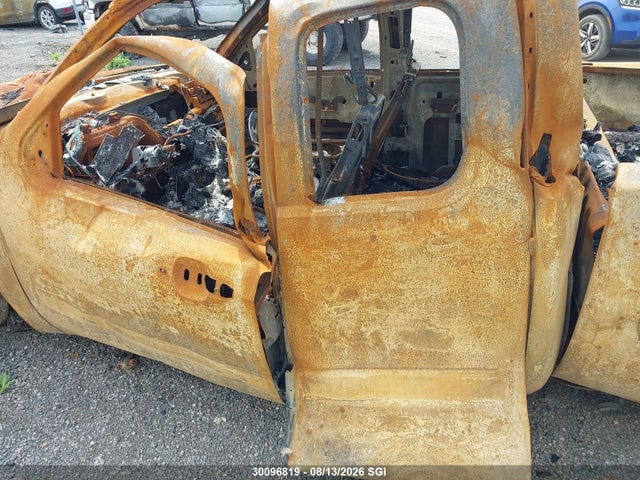 30096819 :رقم المزاد ، 1GTR2UEA6DZ407767 vin ، 2013 Gmc Sierra K1500 Sl مزاد بيع