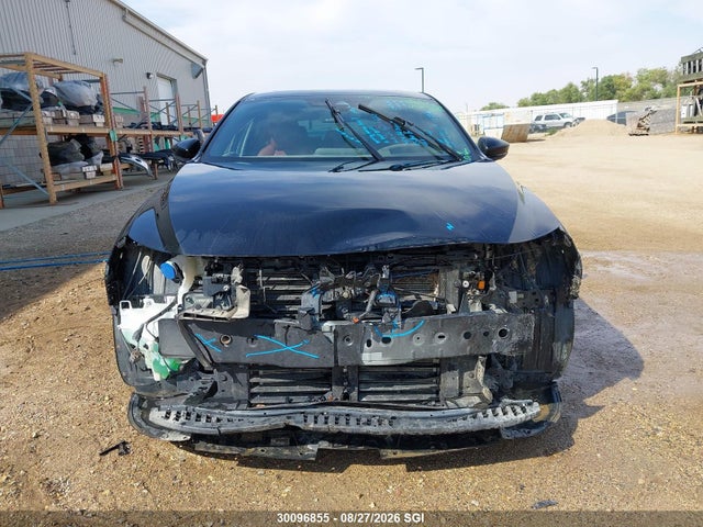 JM1BPBMM7P1608681 Mazda 3 Premium