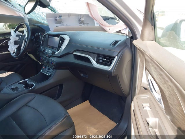 3GKALVEXXKL185635 GMC Terrain Slt