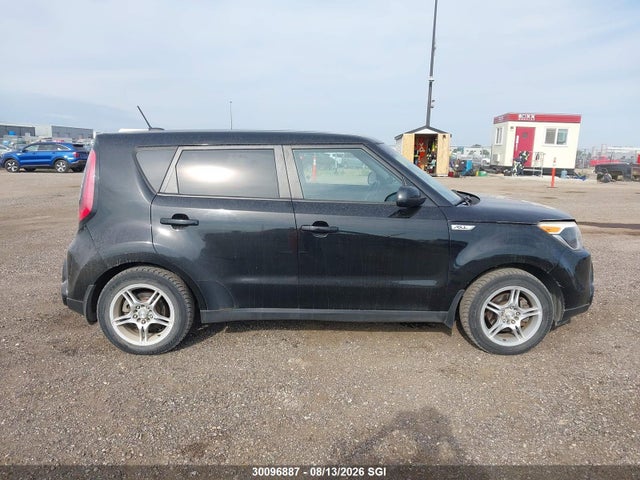 30096887 :رقم المزاد ، KNDJN2A23F7124894 vin ، 2015 Kia Soul مزاد بيع