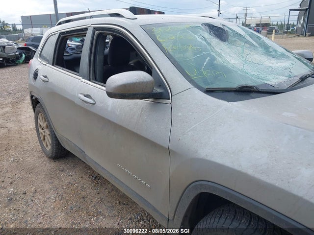 2015 Jeep Cherokee Latitude მანქანა იყიდება აუქციონზე, vin: 1C4PJMCB5FW606609, აუქციონის ნომერი: 30096222