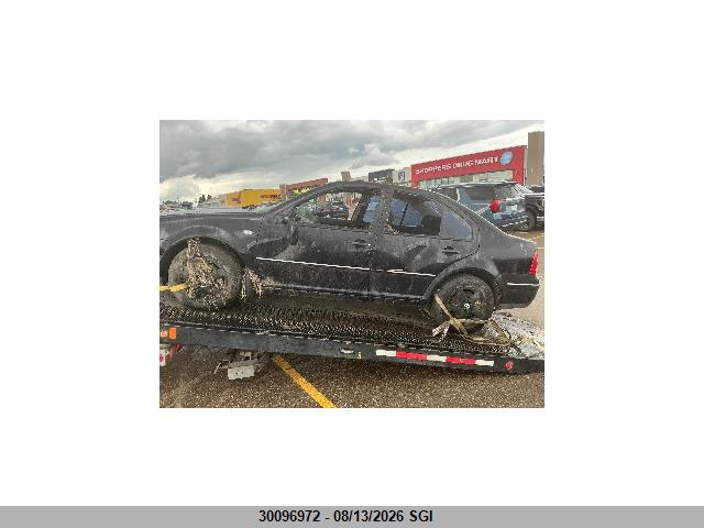 30096972 :رقم المزاد ، 3VWSK69M45M061851 vin ، 2005 Volkswagen Jetta Gls مزاد بيع
