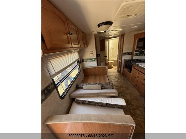 2010 Dutchman Four Winds 283bhgs მანქანა იყიდება აუქციონზე, vin: 47CTF3N23BT206422, აუქციონის ნომერი: 30096975