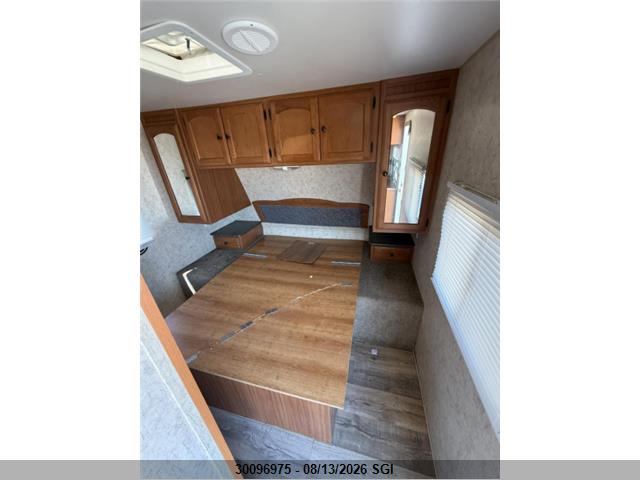 2010 Dutchman Four Winds 283bhgs მანქანა იყიდება აუქციონზე, vin: 47CTF3N23BT206422, აუქციონის ნომერი: 30096975