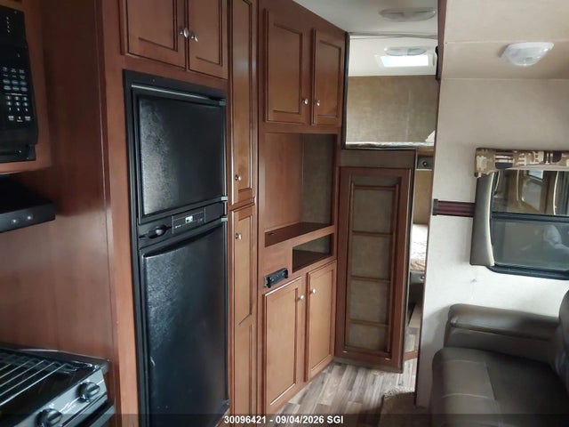 Продажа на аукционе авто 2015 Heartland Prowler, vin: 5SFPG3420FE286450, номер лота: 30096421