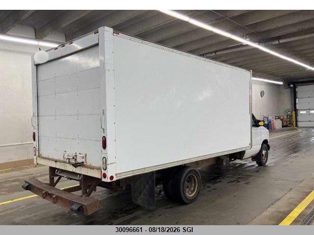 Продажа на аукционе авто 2003 Ford Econoline E450 Super Duty Cutwy Van, vin: 1FDXE45F23HB89157, номер лота: 30096661