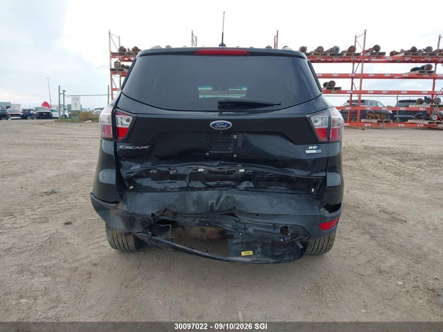 30097022 :رقم المزاد ، 1FMCU9G93HUA34377 vin ، 2017 Ford Escape Se مزاد بيع
