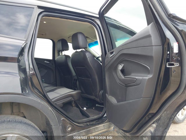 30097022 :رقم المزاد ، 1FMCU9G93HUA34377 vin ، 2017 Ford Escape Se مزاد بيع