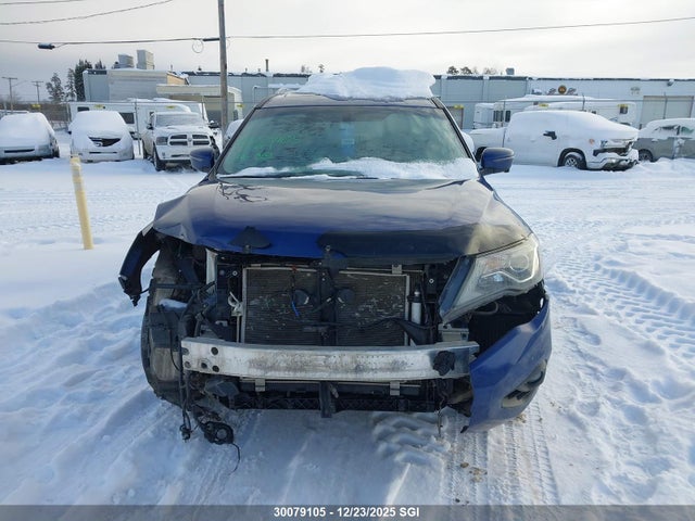 30079105 :رقم المزاد ، 5N1DR2MM6HC671520 vin ، 2017 Nissan Pathfinder S/sv/sl/platinum مزاد بيع
